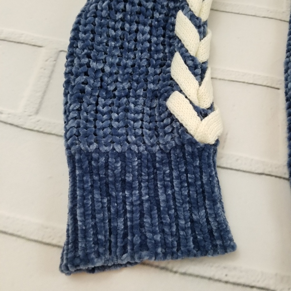 Gee Gee Shoe lace Sleeve Sweater - Picture 7 of 7